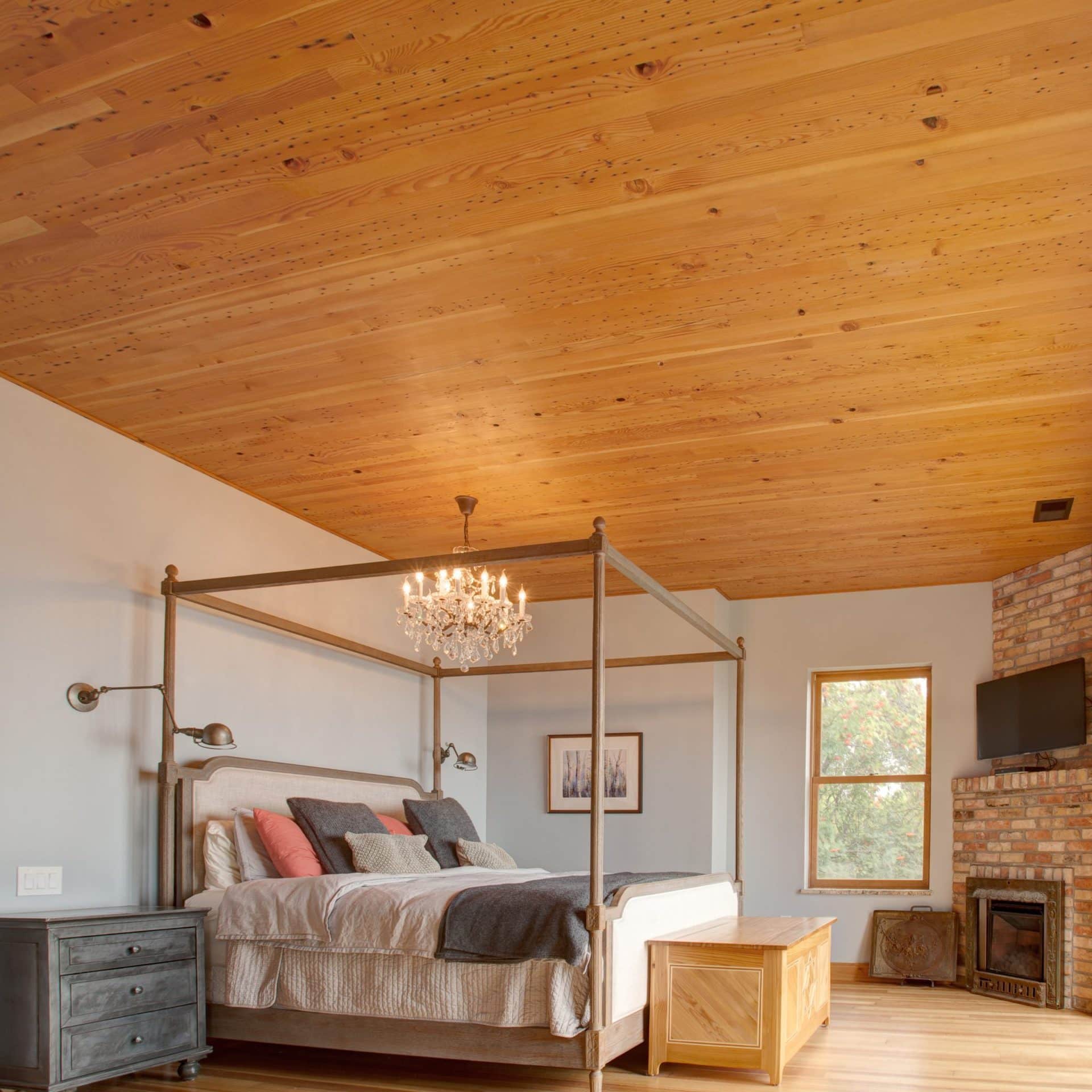 Southern Yellow Heart Pine Reclaimed Wood Bedroom
