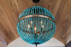 7 Reclaimed Wood Ceiling Panel Ideas To Spice Up Your Home