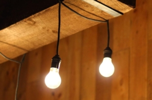 Our 3 Favorite Ways to Incorporate Reclaimed Wood Light Fixtures