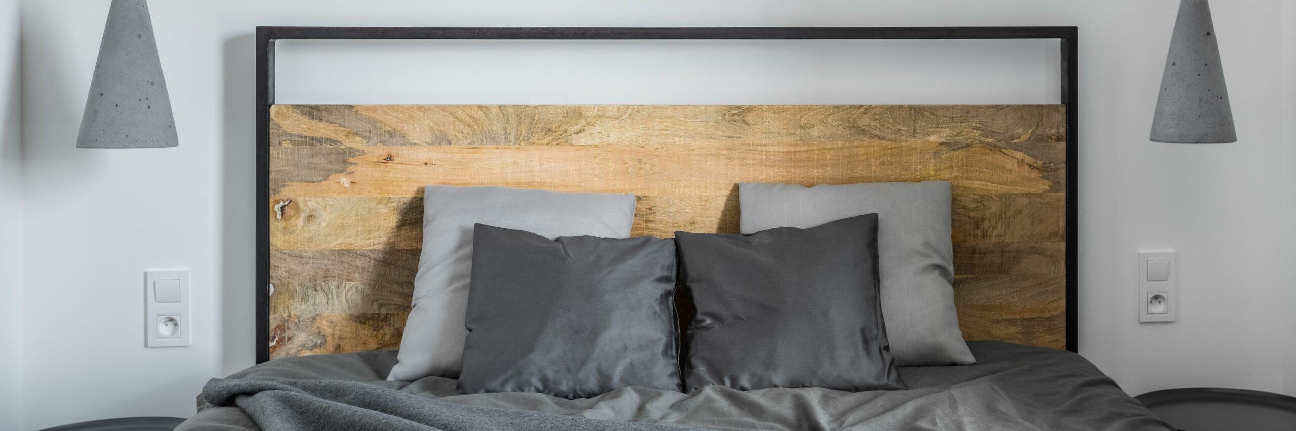 reclaimed wood headboard inspo