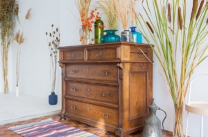 4 Places To Buy A Reclaimed Wood Dresser + Room Design Ideas