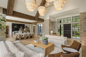 5 Modern Wall Design Ideas That Pair Beautifully With Reclaimed Wood